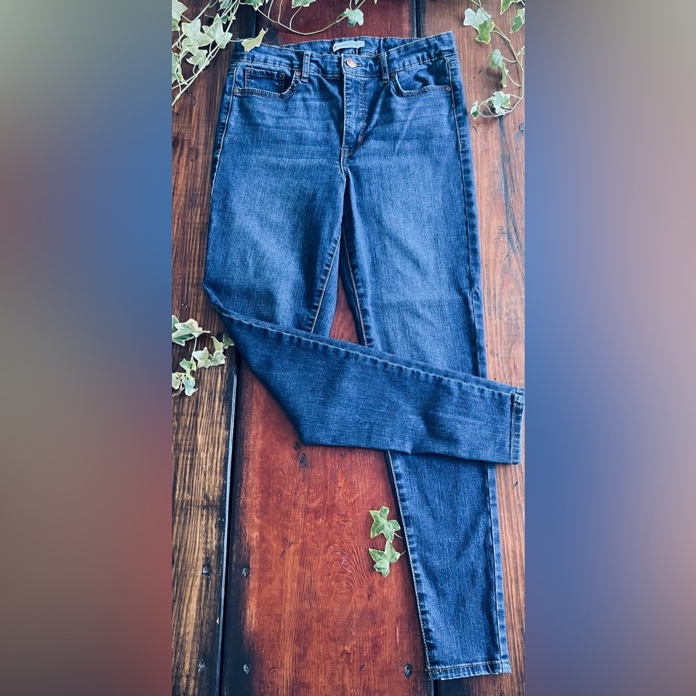 SOLD Nine West Super Skinny Jean size 8